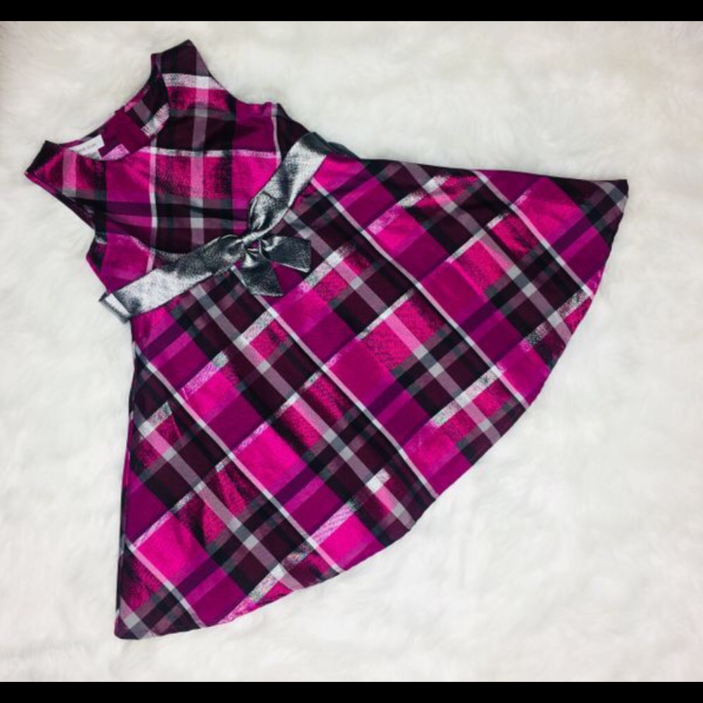 MAVEANDMEME.COM • DRESSUP@MAVEANDMEME.COM